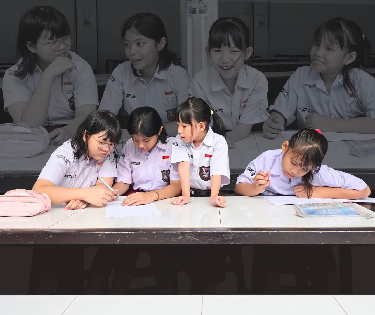 Kegiatan belajar di kelas sekolah Ahmad Yani Kota Binjai